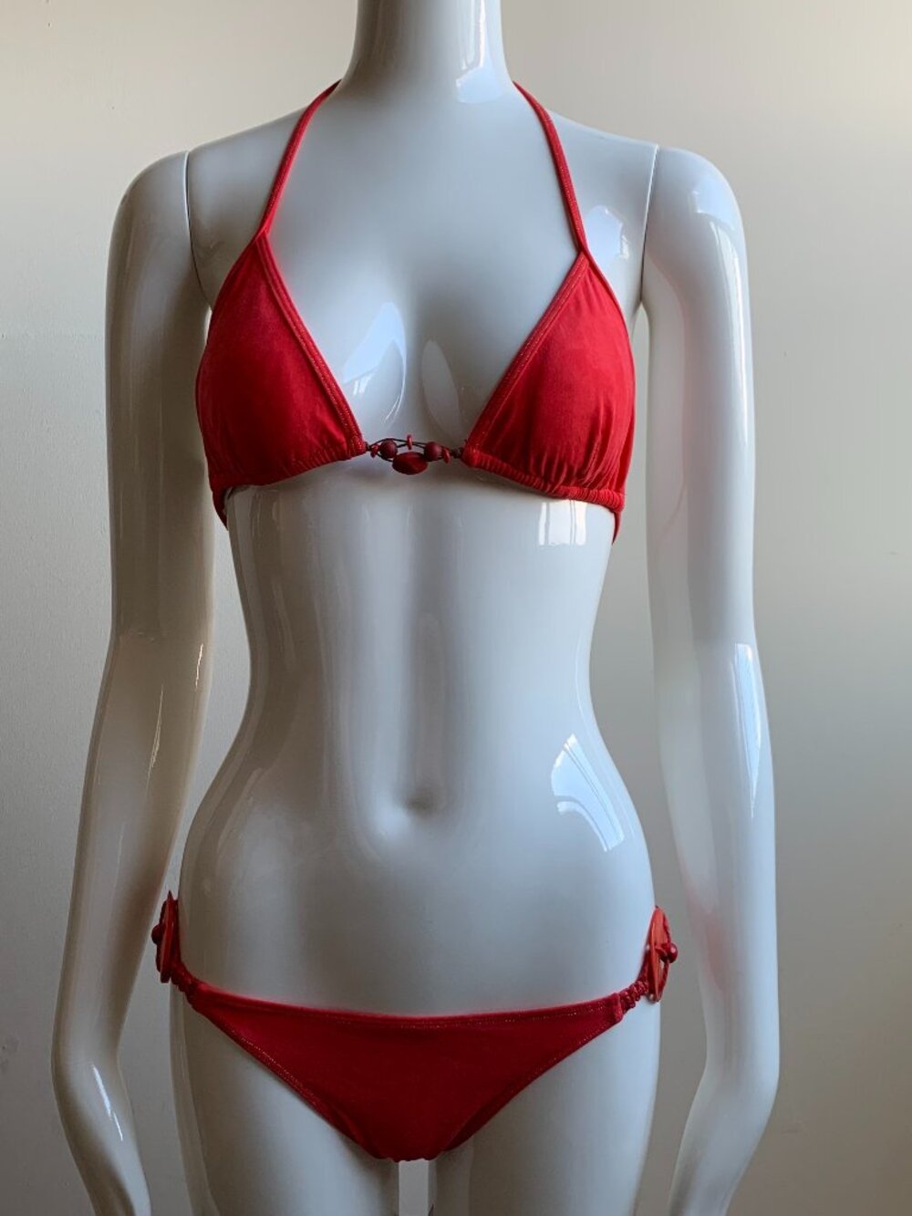 Sauvage california solid Red beaded shell side bikini